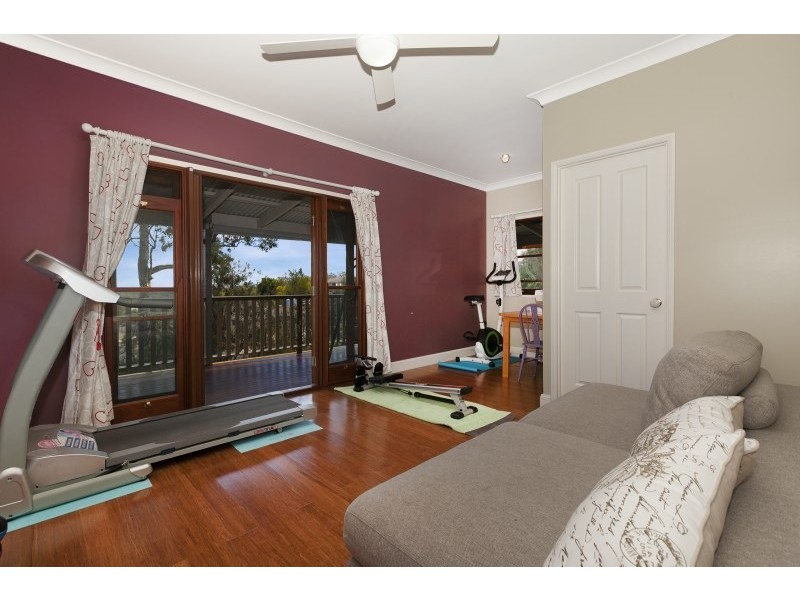 12 Stanaway Place, Bellbowrie QLD 4070