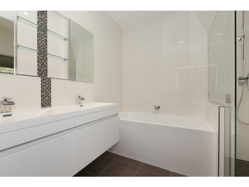 12 Stanaway Place, Bellbowrie QLD 4070