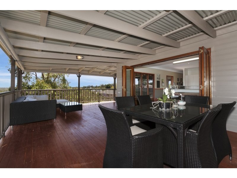 12 Stanaway Place, Bellbowrie QLD 4070