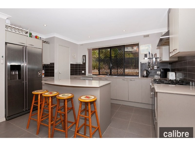 51 Lagoon Crescent, Bellbowrie QLD 4070