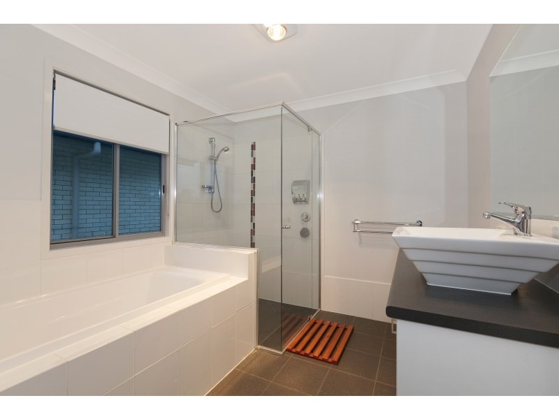 226 Blaker Road, Keperra QLD 4054