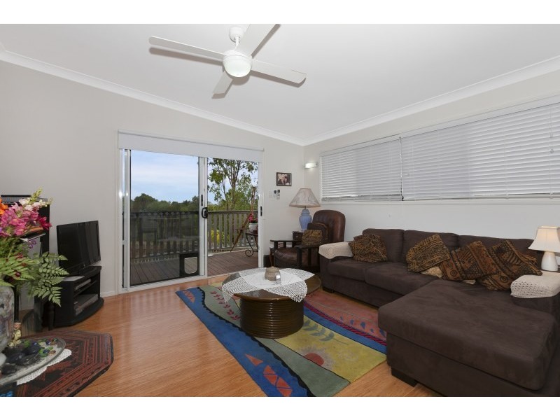 8 Stanaway Place, Bellbowrie QLD 4070
