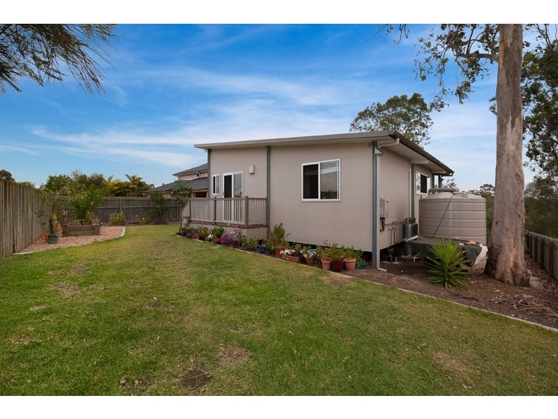 8 Stanaway Place, Bellbowrie QLD 4070