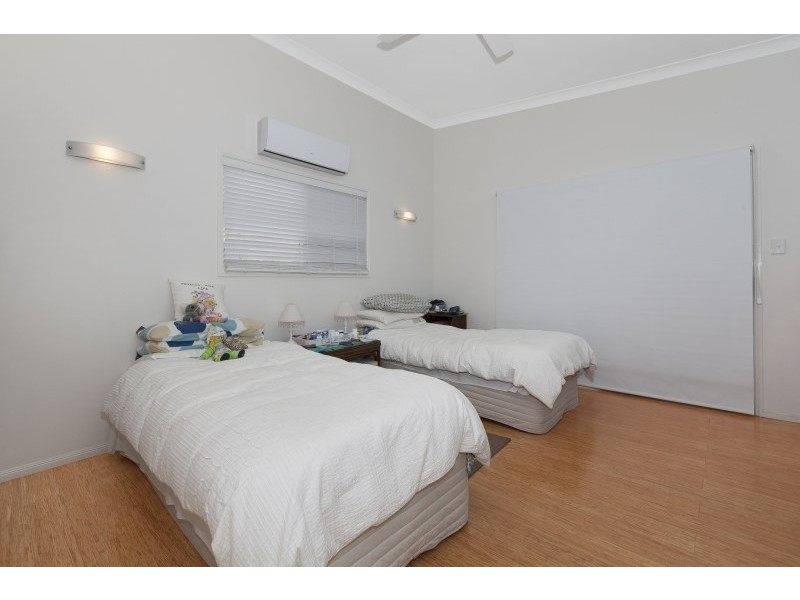 8 Stanaway Place, Bellbowrie QLD 4070