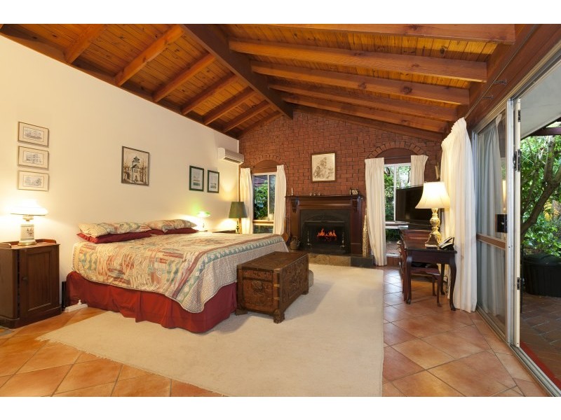 24 Tullira Street, The Gap QLD 4061