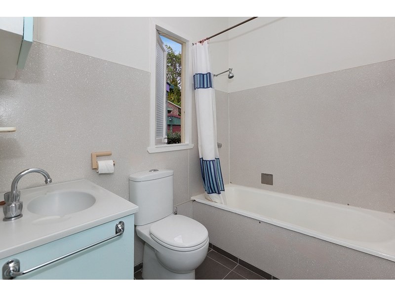 30 Bellevue Parade, Lota QLD 4179