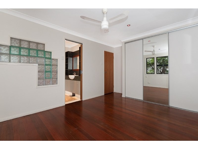 90 Ringrose Street, Stafford Heights QLD 4053