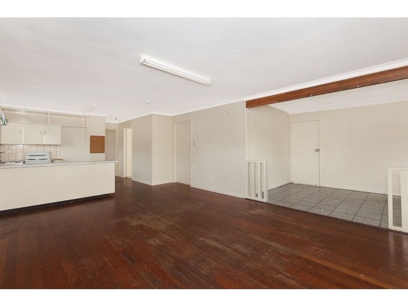 17 Burbank Street, Stafford Heights QLD 4053