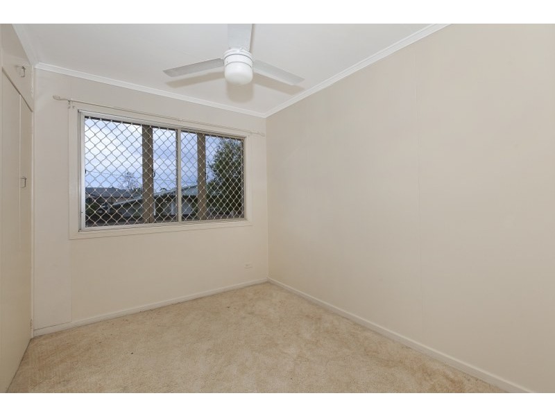 17 Burbank Street, Stafford Heights QLD 4053