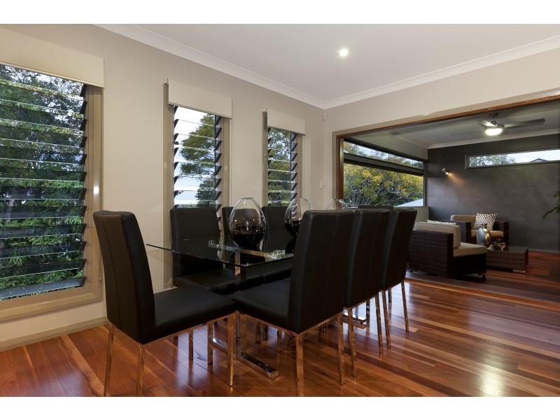 27 Kinmond Avenue, Wavell Heights QLD 4012