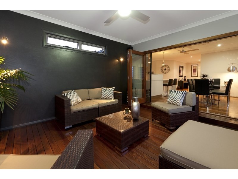 27 Kinmond Avenue, Wavell Heights QLD 4012