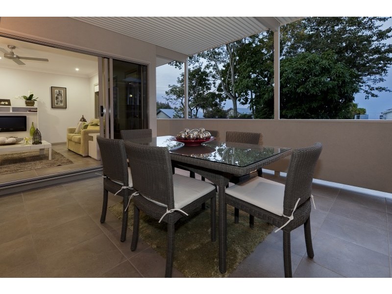 27 Kinmond Avenue, Wavell Heights QLD 4012