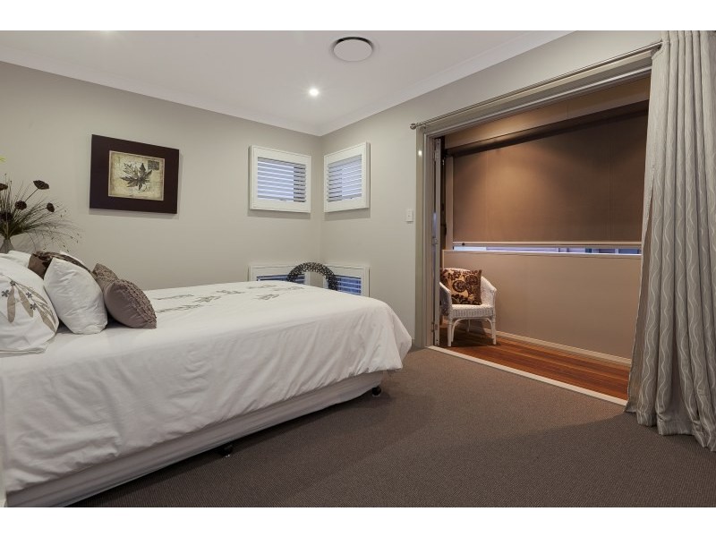 27 Kinmond Avenue, Wavell Heights QLD 4012