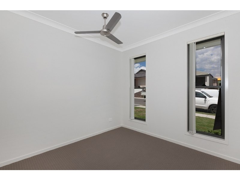 44 Hallvard Crescent, Augustine Heights QLD 4300