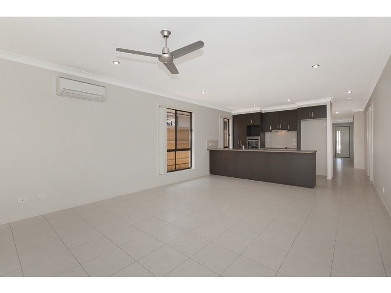 44 Hallvard Crescent, Augustine Heights QLD 4300