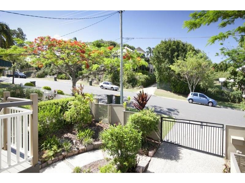 135 Fifth Avenue, Windsor QLD 4030