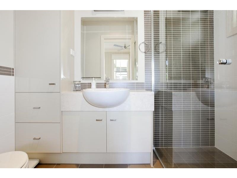 135 Fifth Avenue, Windsor QLD 4030