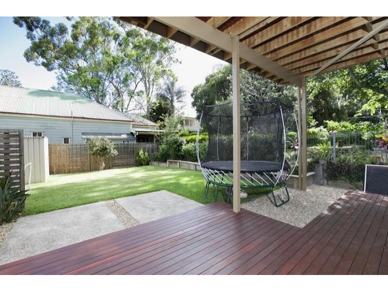 135 Fifth Avenue, Windsor QLD 4030