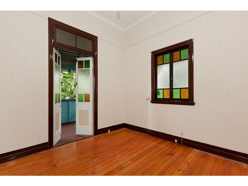 141 Temple Street, Coorparoo QLD 4151