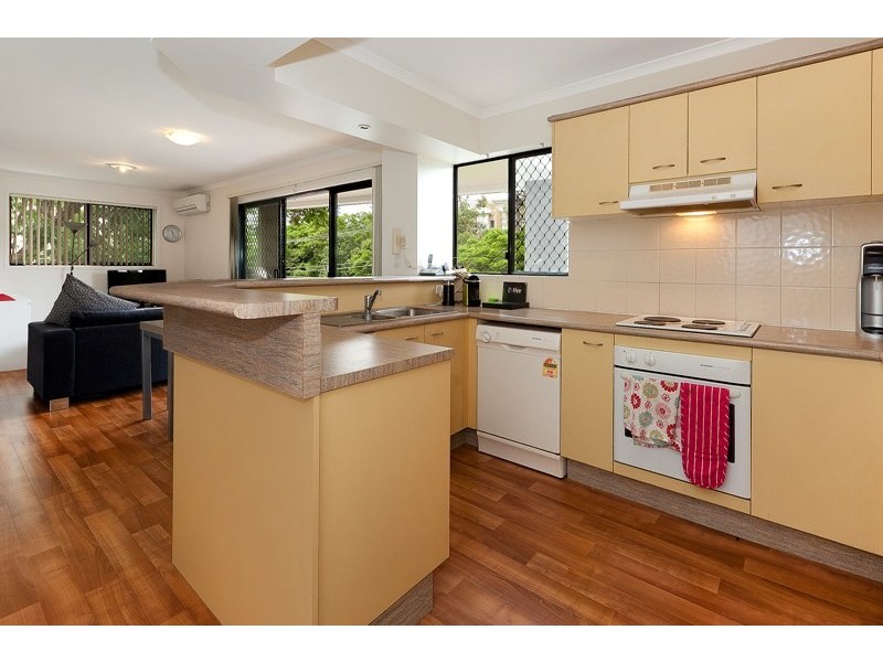 8/27 Campbell Street, Toowong QLD 4066