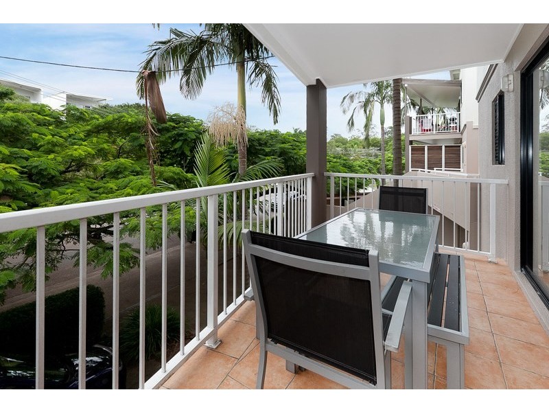8/27 Campbell Street, Toowong QLD 4066