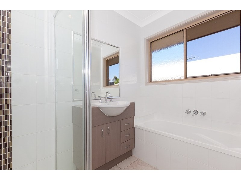 29 Eric Drive, Blackstone QLD 4304