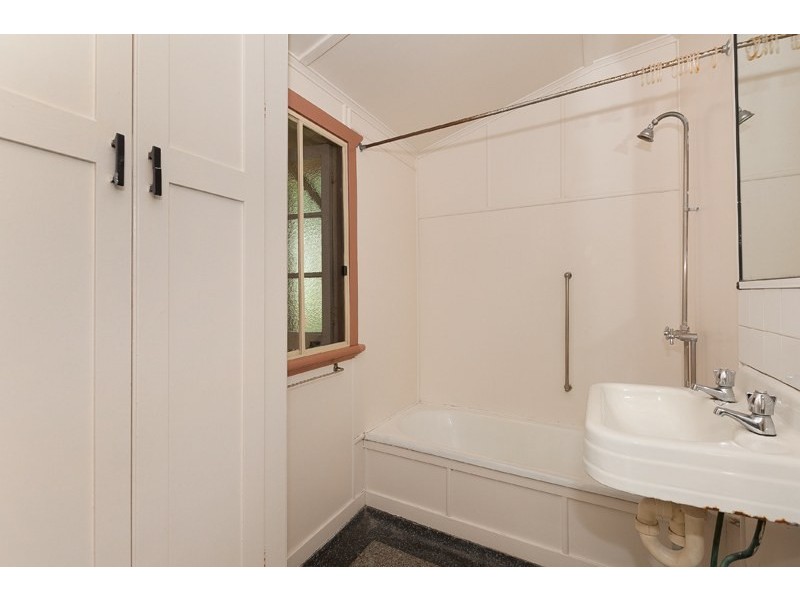 12 Norman Street, East Brisbane QLD 4169