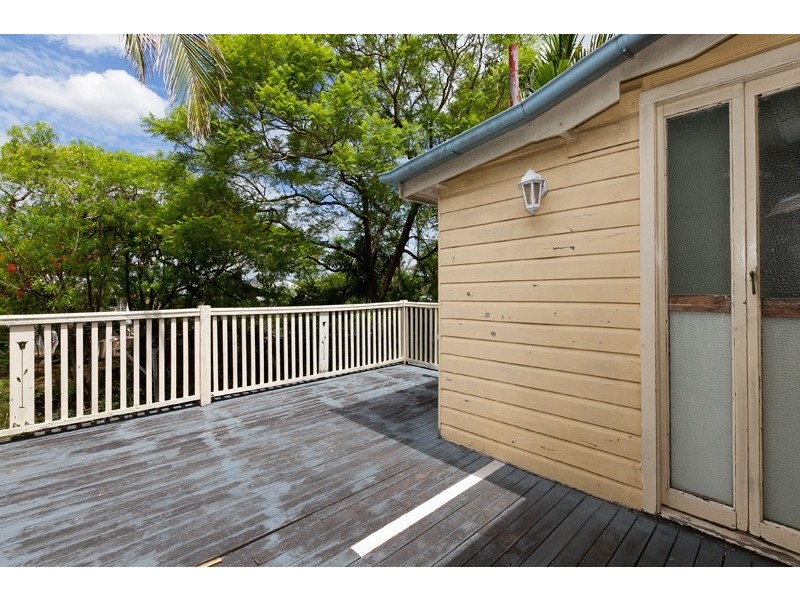 12 Norman Street, East Brisbane QLD 4169