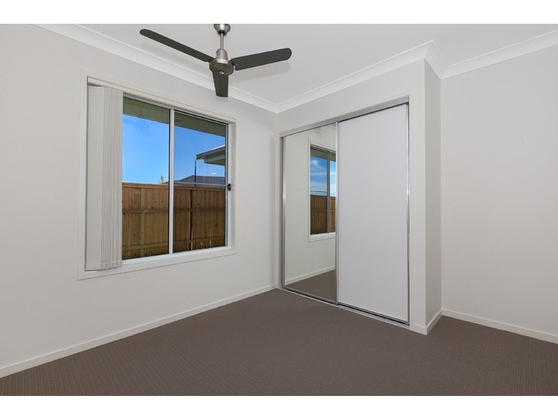 48 Hallvard Crescent, Augustine Heights QLD 4300