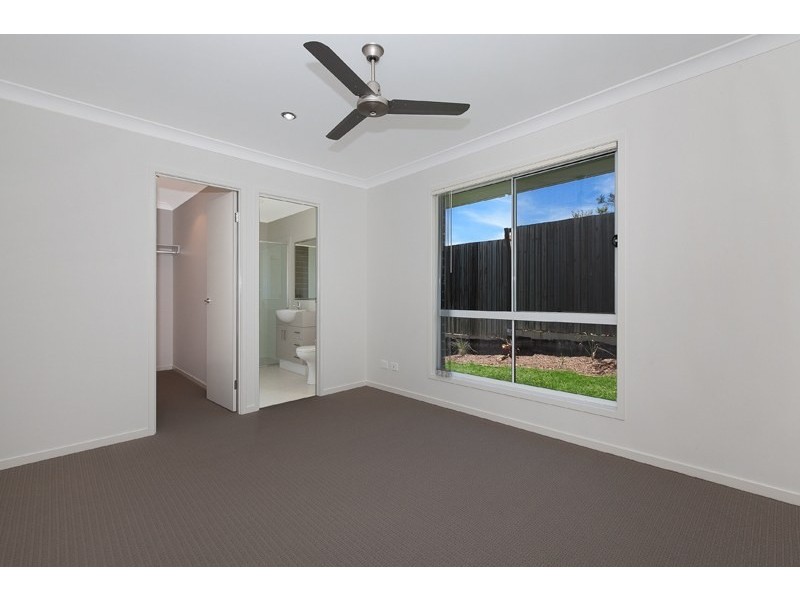 48 Hallvard Crescent, Augustine Heights QLD 4300