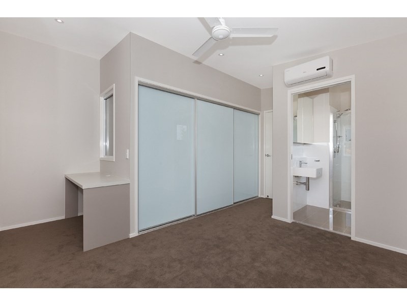 3/36 Denman Street, Greenslopes QLD 4120