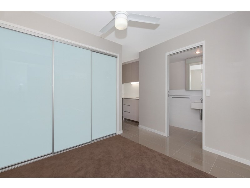 3/36 Denman Street, Greenslopes QLD 4120