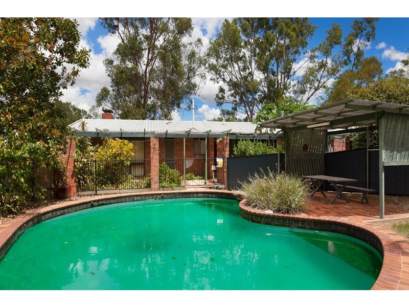 4 Jingara Court, Karana Downs QLD 4306