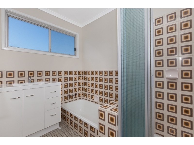 9 Wellington Street, Coorparoo QLD 4151