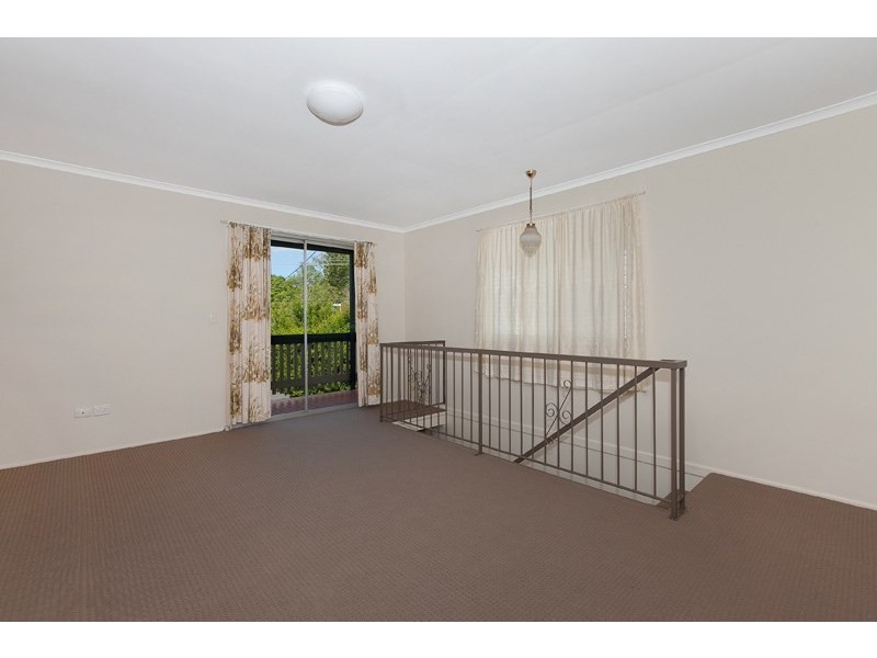 9 Wellington Street, Coorparoo QLD 4151