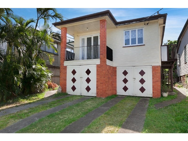 1/11 Baron Street, Greenslopes QLD 4120