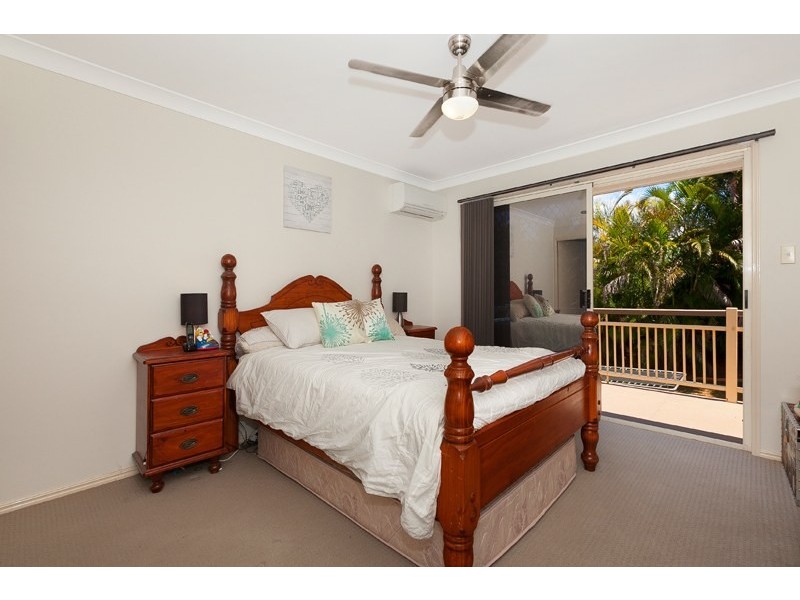 16 Campbell Crescent, Bellbowrie QLD 4070