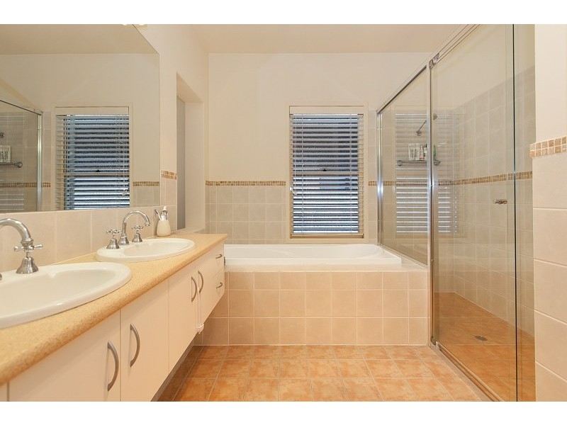 101 Coventry Street, Hawthorne QLD 4171