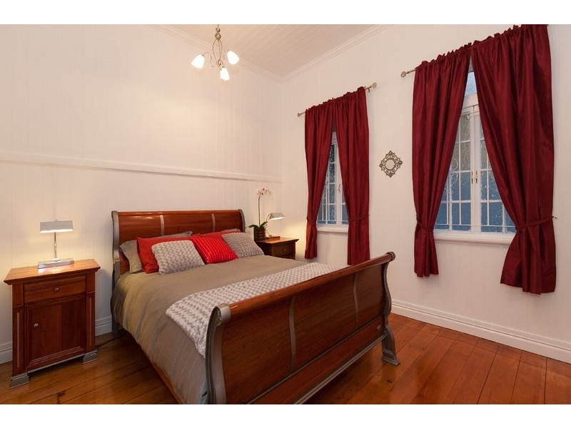 75 Brook Street, Windsor QLD 4030