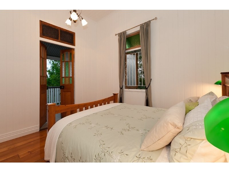 75 Brook Street, Windsor QLD 4030