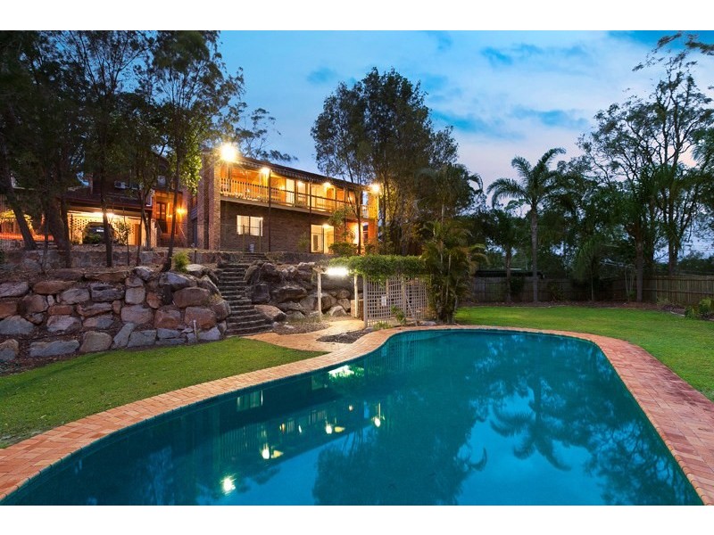 81 Dennis Road, Springwood QLD 4127