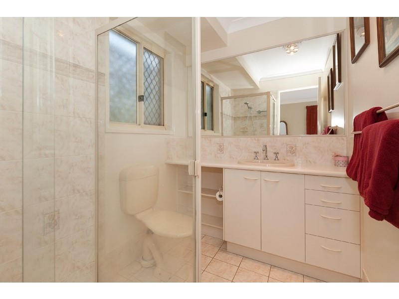 66a Lagoon Crescent, Bellbowrie QLD 4070