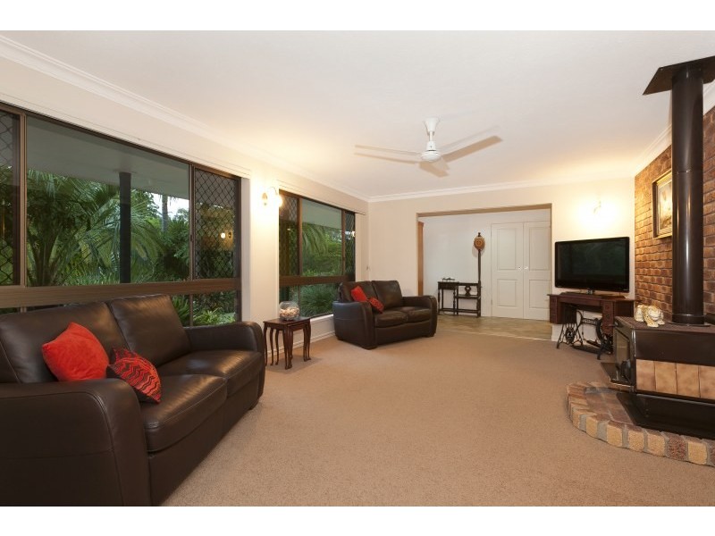 6 Palomino Drive, Mudgeeraba QLD 4213