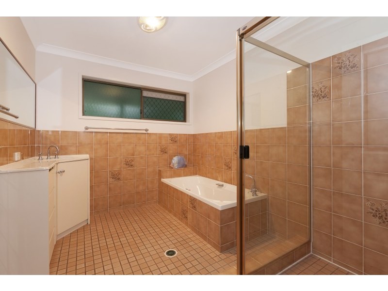 6 Palomino Drive, Mudgeeraba QLD 4213