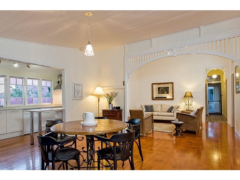 48 Sixth Avenue, Windsor QLD 4030