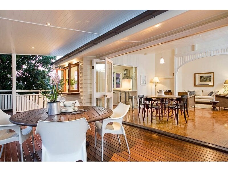 48 Sixth Avenue, Windsor QLD 4030