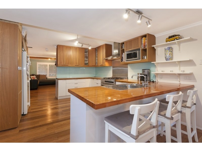 10 Greenslade Street, Tingalpa QLD 4173