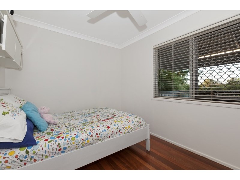 10 Greenslade Street, Tingalpa QLD 4173
