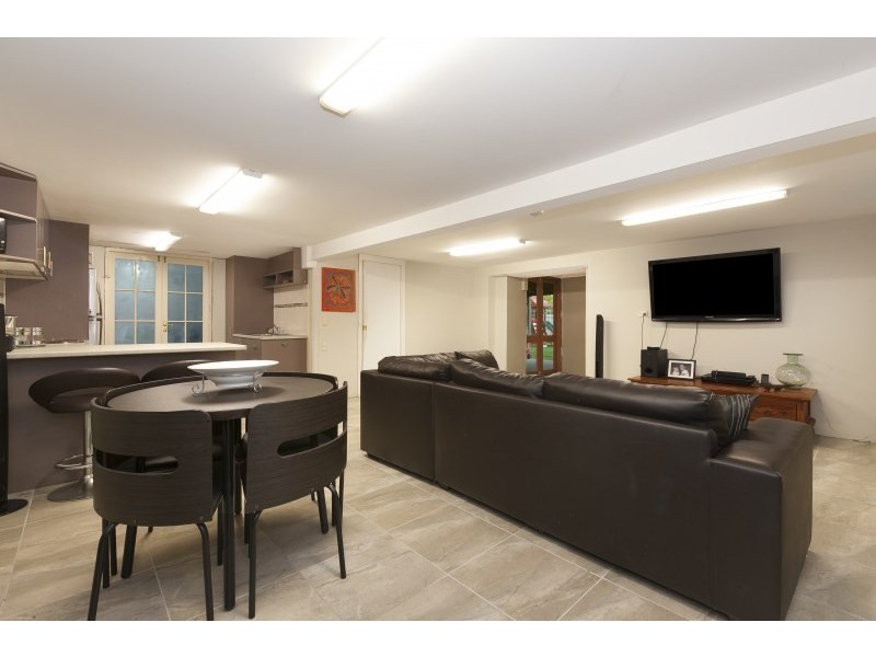 10 Greenslade Street, Tingalpa QLD 4173