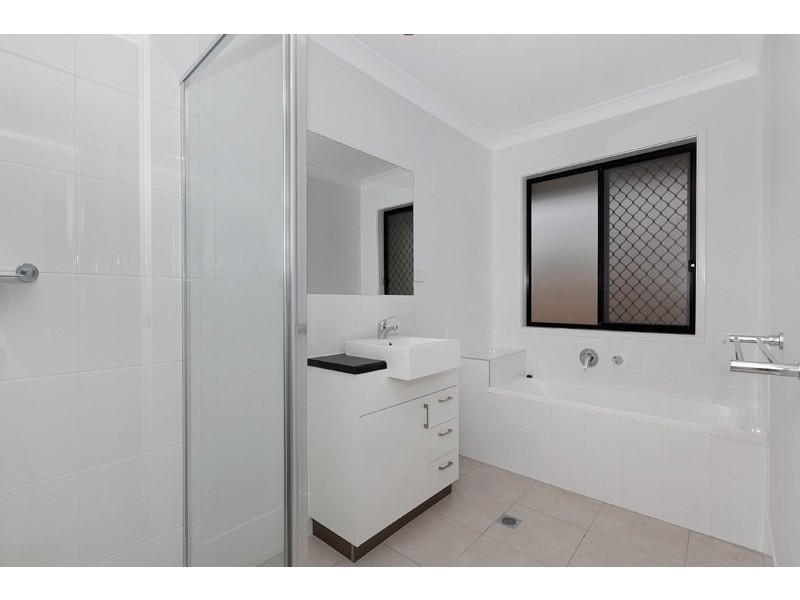 71 Columbia Drive, Bellbird Park QLD 4300